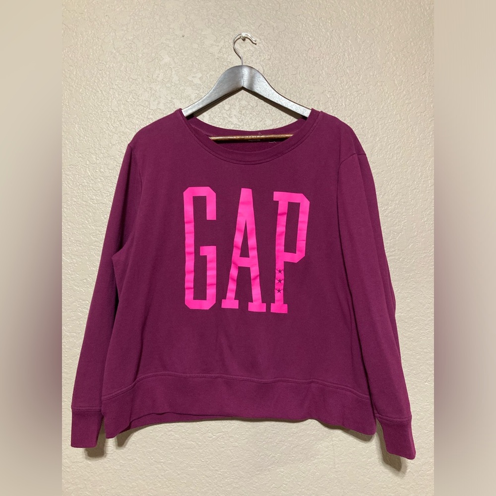 Woman’s Gap sweater